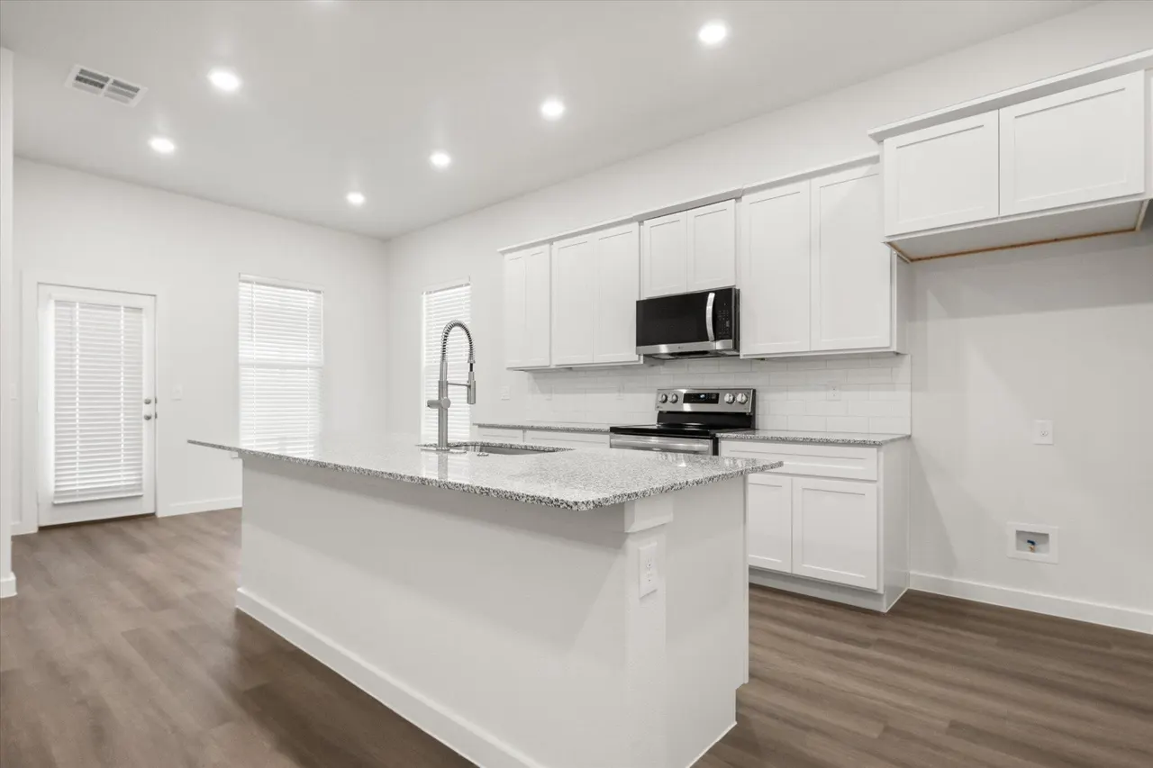 Photo 10 — 12006 Ironton Avenue, Lubbock, TX 79424