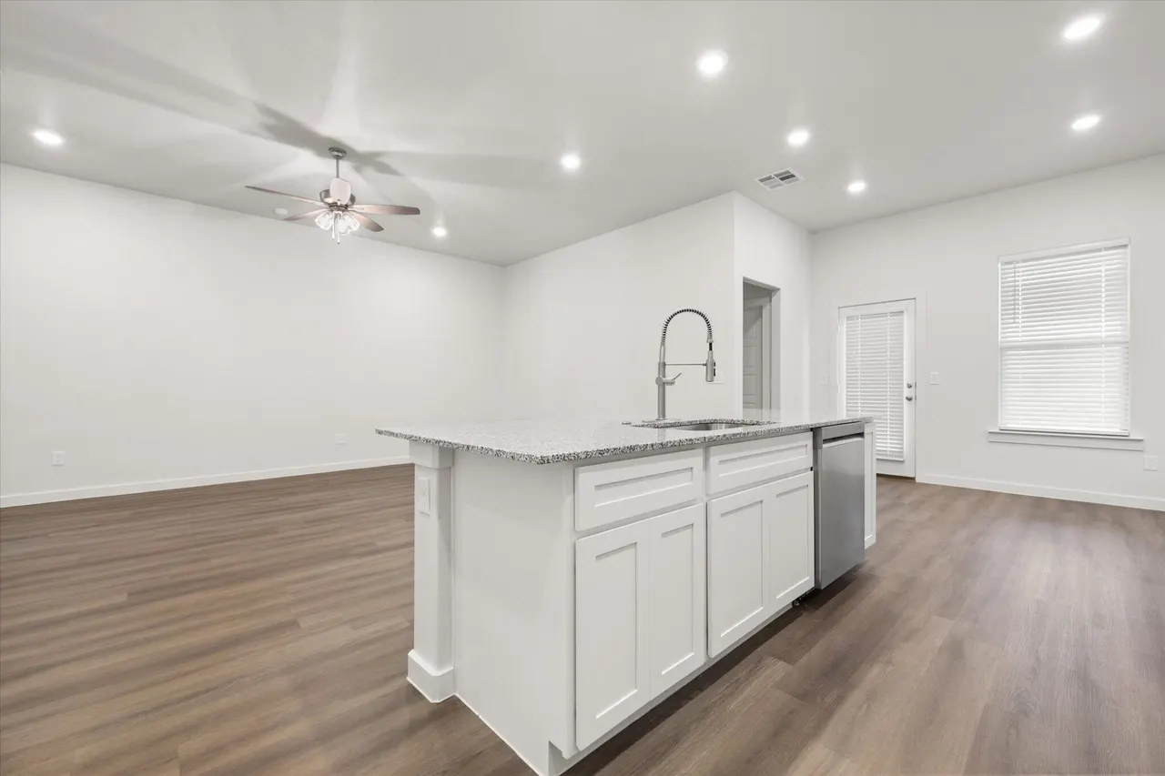Photo 12 — 12006 Ironton Avenue, Lubbock, TX 79424