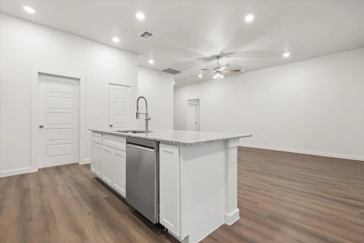 Photo 13 — 12006 Ironton Avenue, Lubbock, TX 79424
