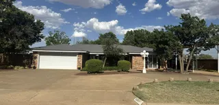 Sold home at 307 S Ayrshire Street