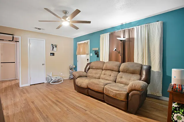 Photo 7 — 704 4th Street, Smyer, TX 79367