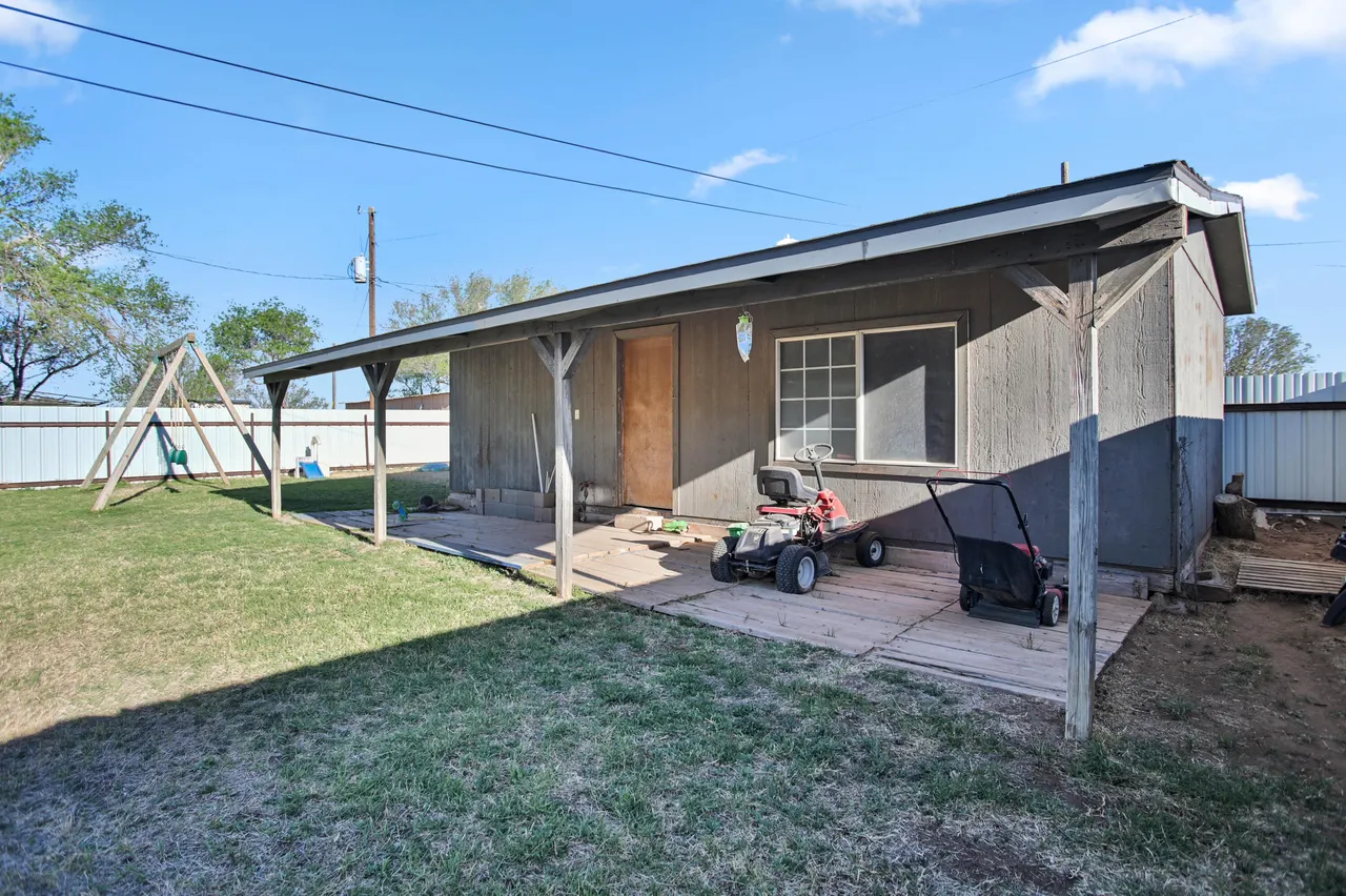 Photo 34 — 704 4th Street, Smyer, TX 79367