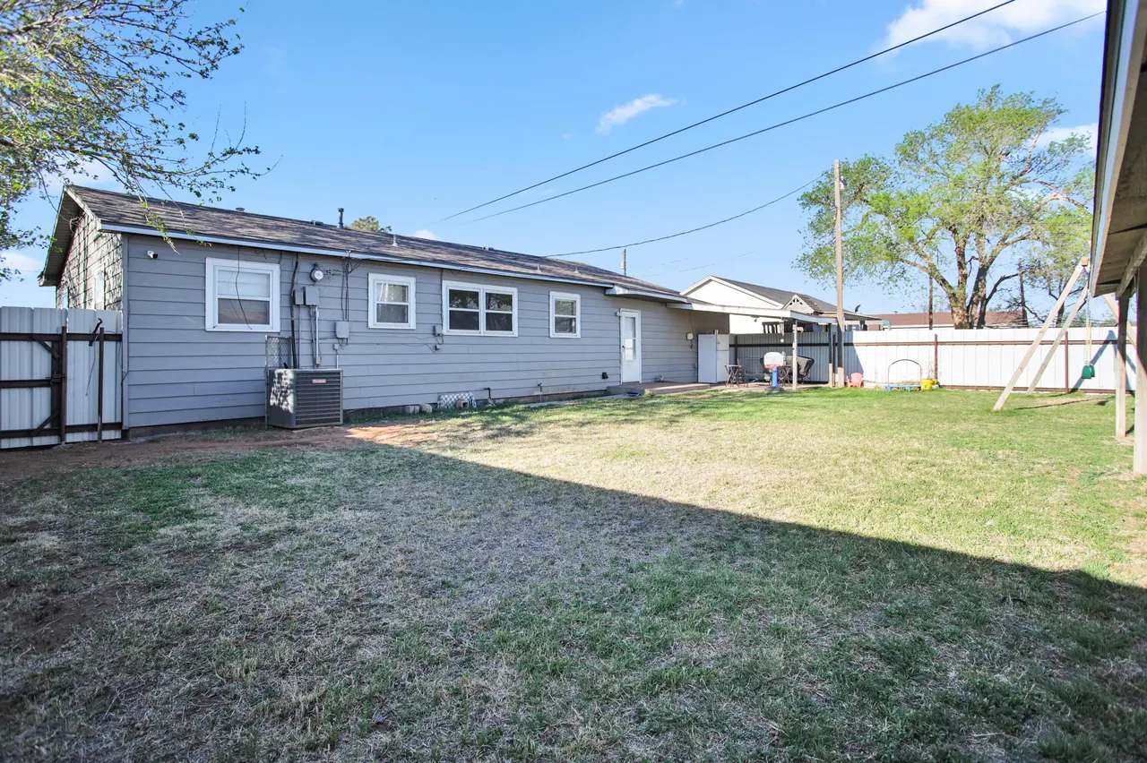 Photo 35 — 704 4th Street, Smyer, TX 79367