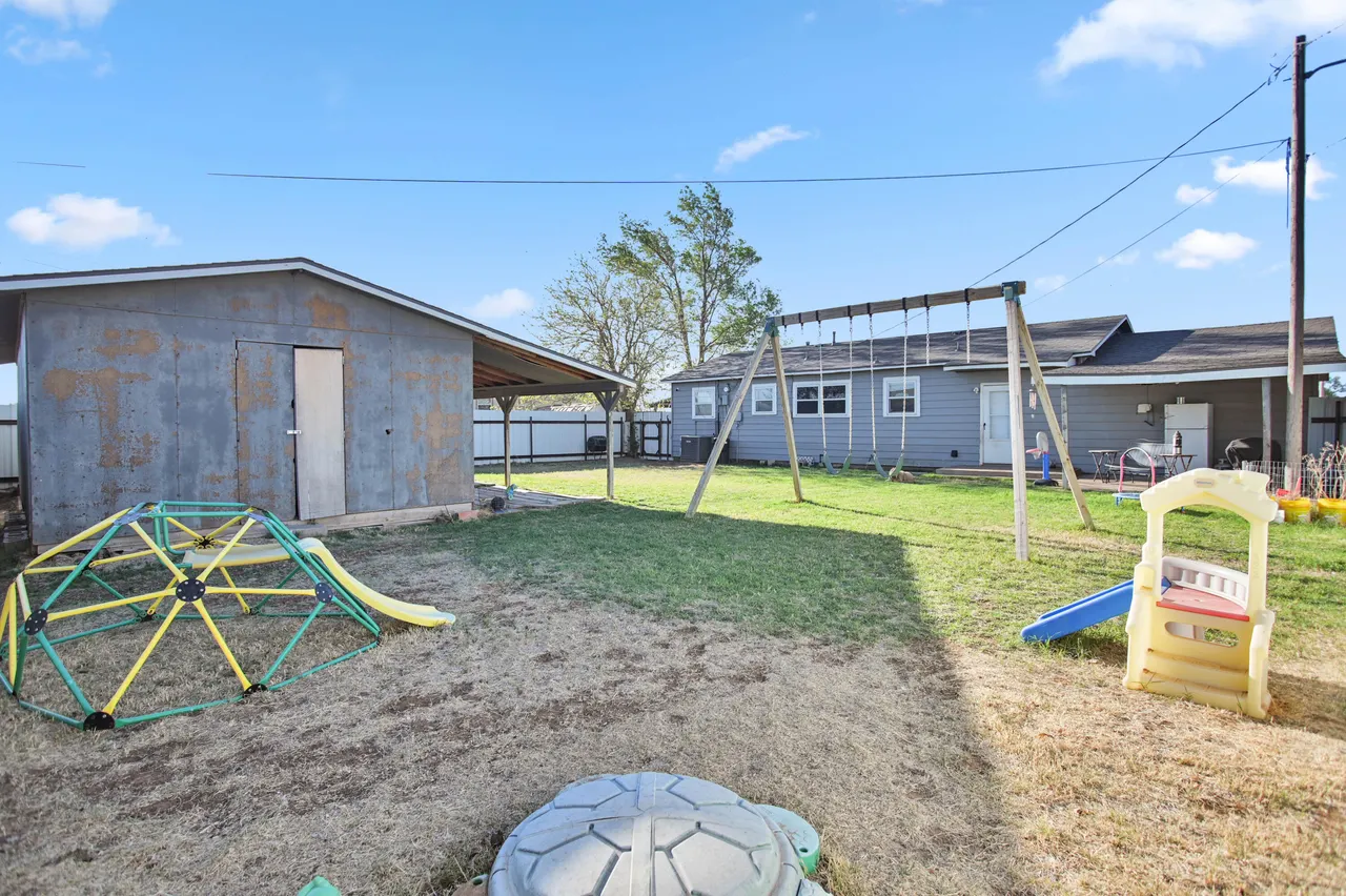 Photo 37 — 704 4th Street, Smyer, TX 79367