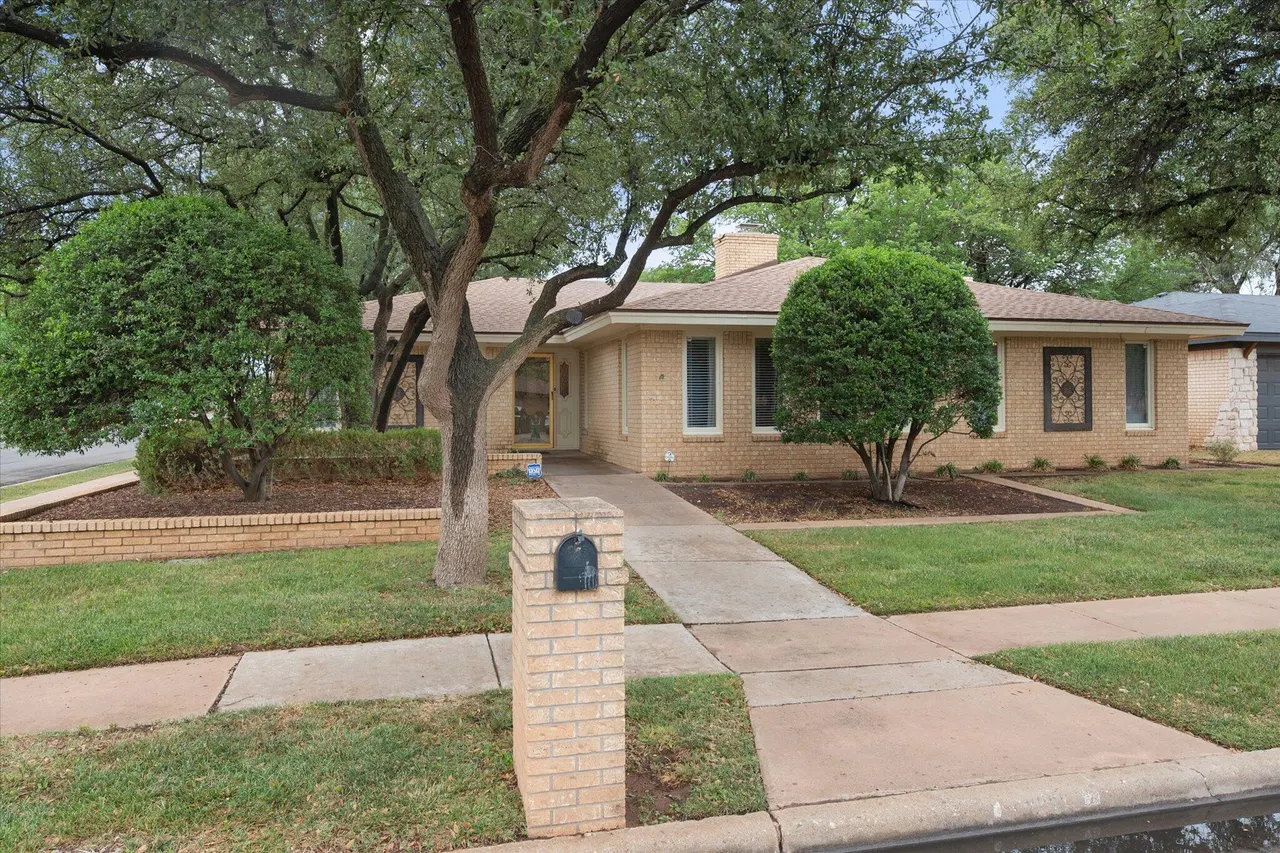 Photo 2 — 3201 81st Street, Lubbock, TX 79423