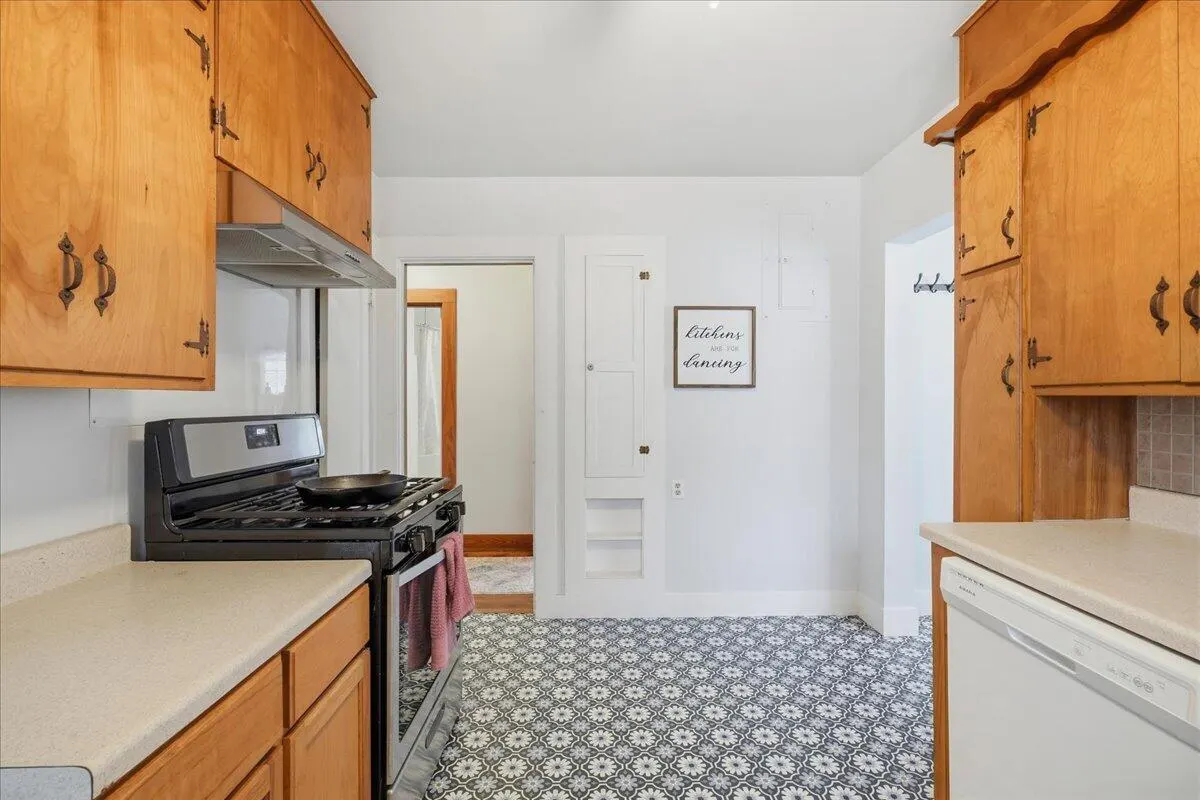 Photo 10 — 2408 Avenue T, Lubbock, TX 79411