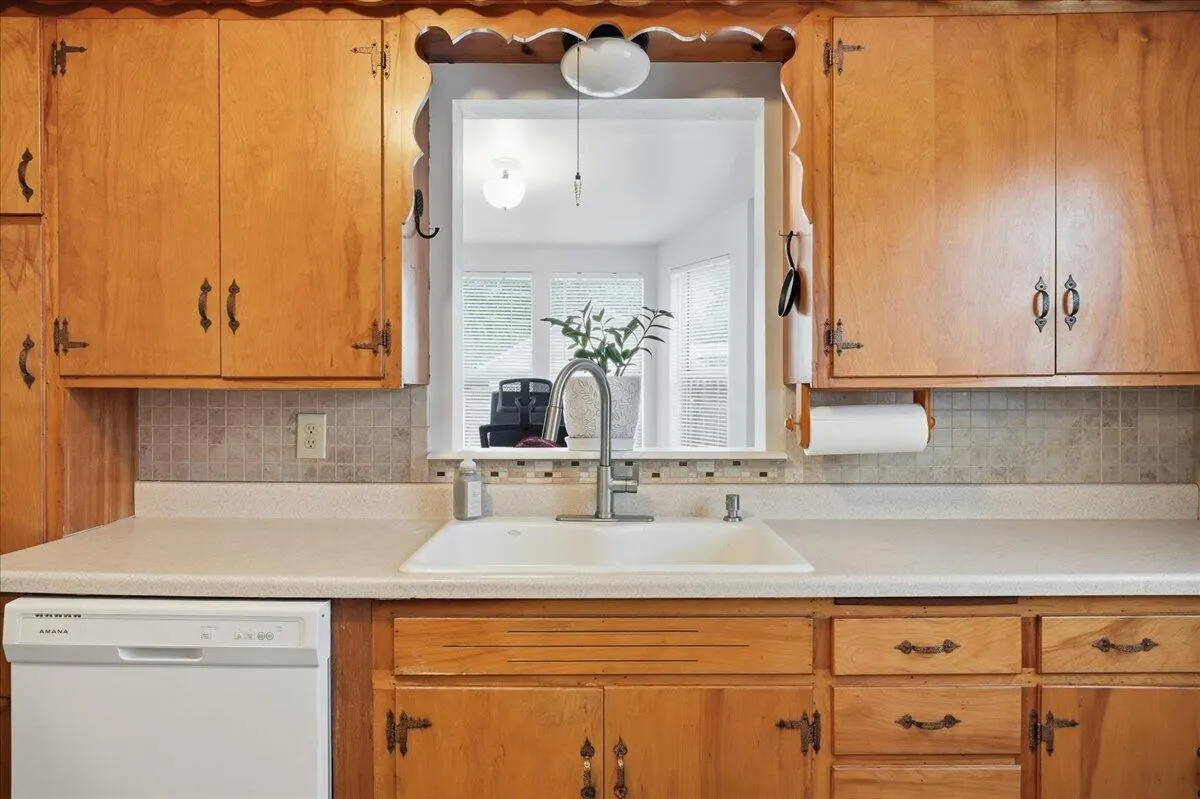 Photo 12 — 2408 Avenue T, Lubbock, TX 79411