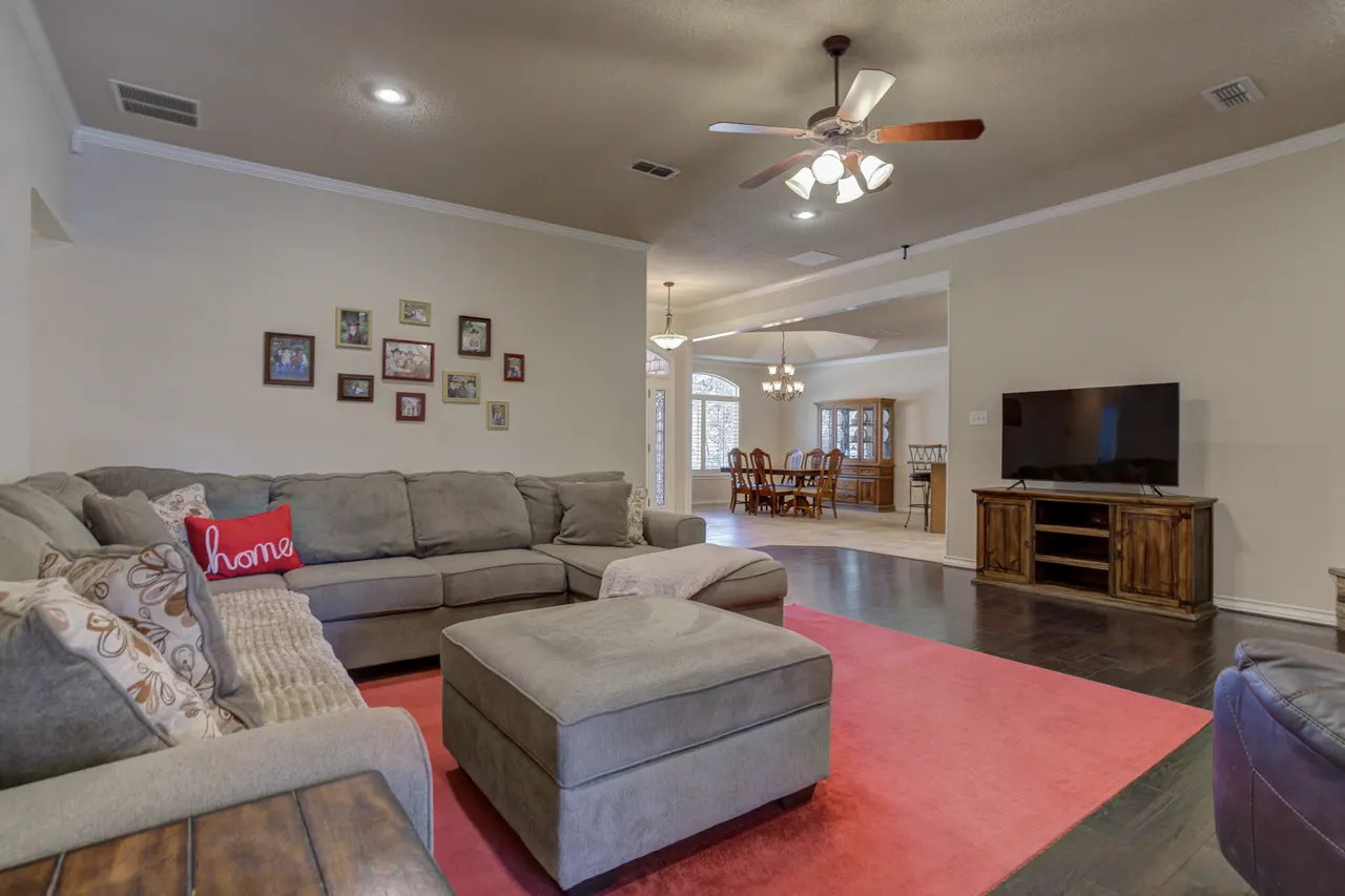 Photo 12 — 6105 76th Street, Lubbock, TX 79424