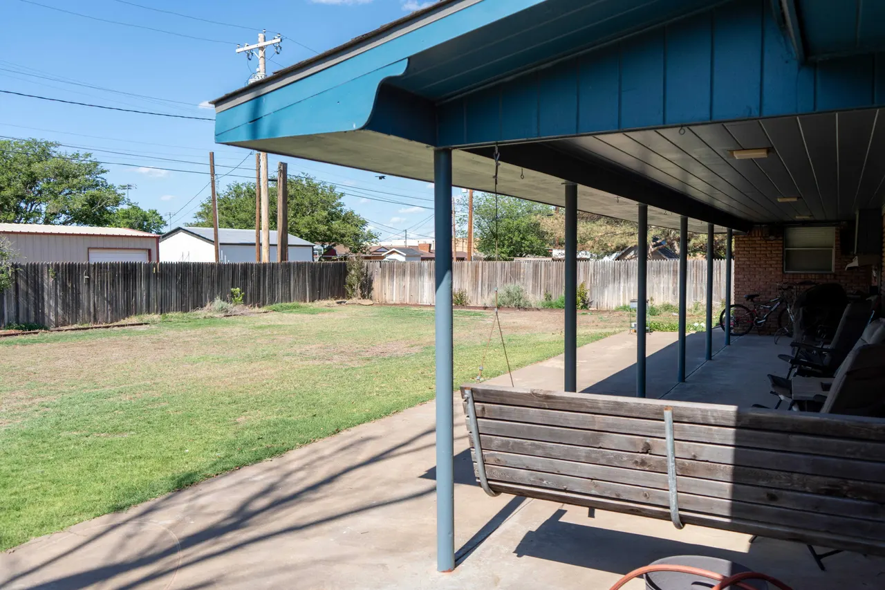 Photo 24 — 820 W Missouri Street, Floydada, TX 79235