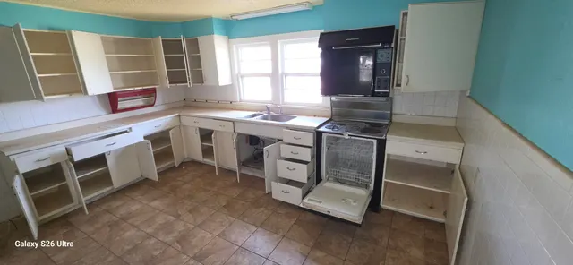 Photo 3 — 706 E Buckley Street, Brownfield, TX 79316