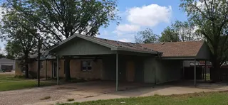 Sold home at 706 E Buckley Street