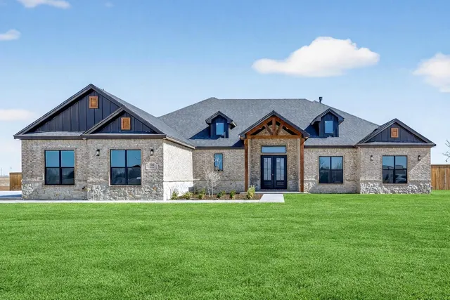 Front exterior — 16309 County Rd 1260, Wolfforth, TX 79382
