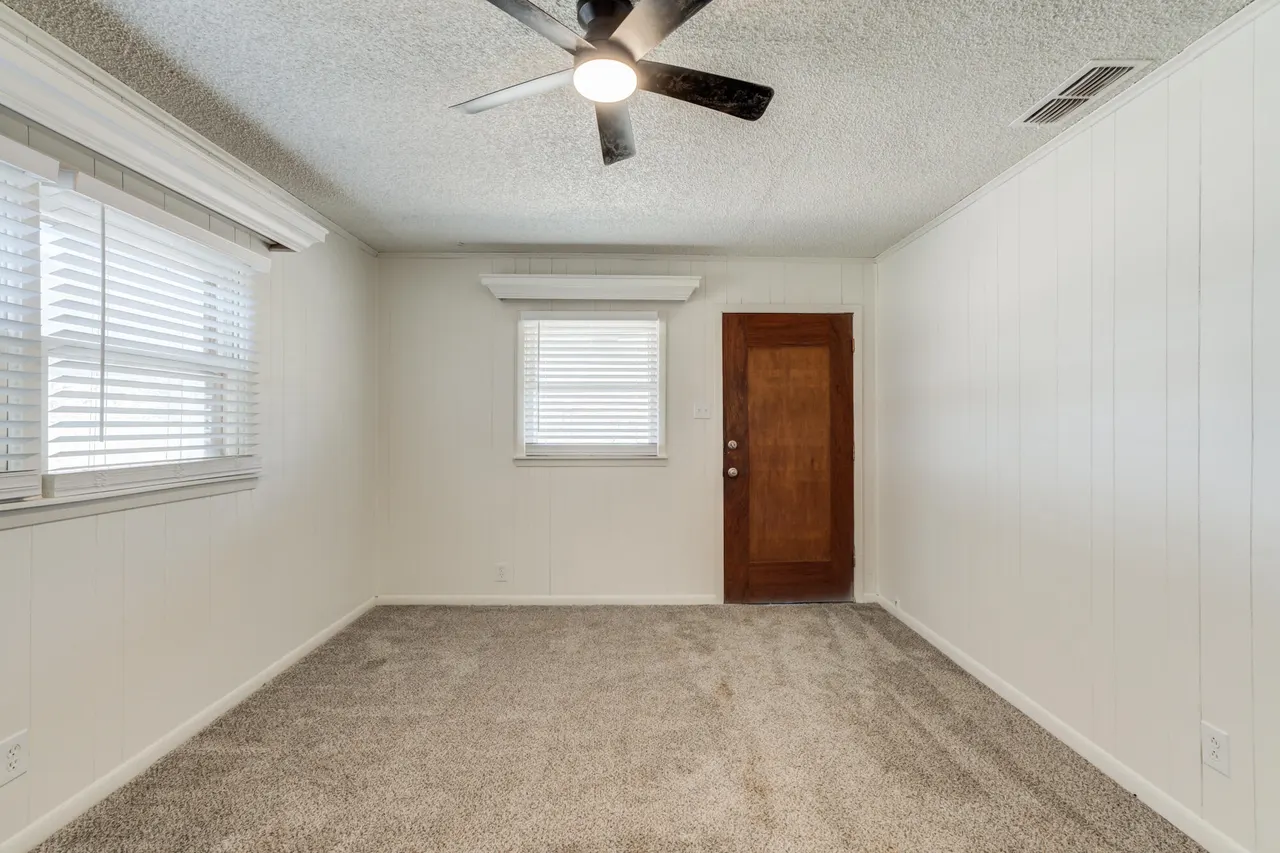 Photo 25 — 704 11th Street, Shallowater, TX 79363