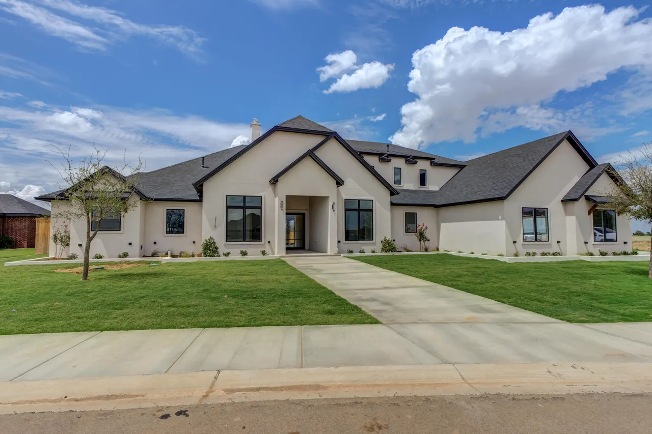Photo 11 — 7710 46th Street, Lubbock, TX 79407