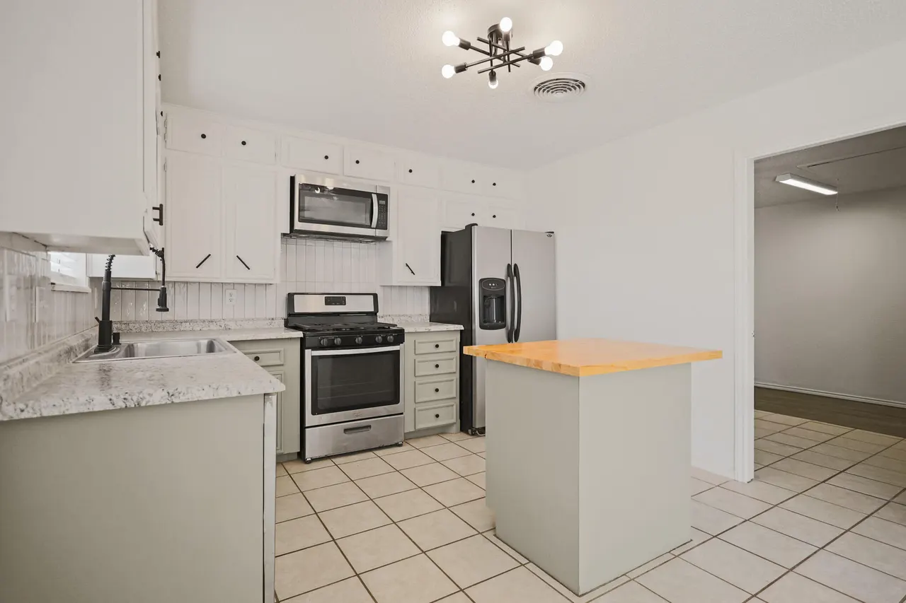 Photo 9 — 2509 Juneau Avenue, Lubbock, TX 79407