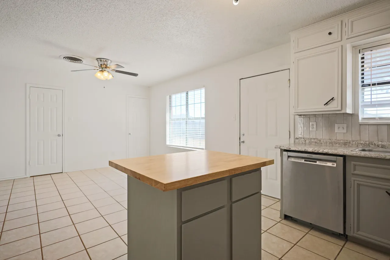 Photo 10 — 2509 Juneau Avenue, Lubbock, TX 79407