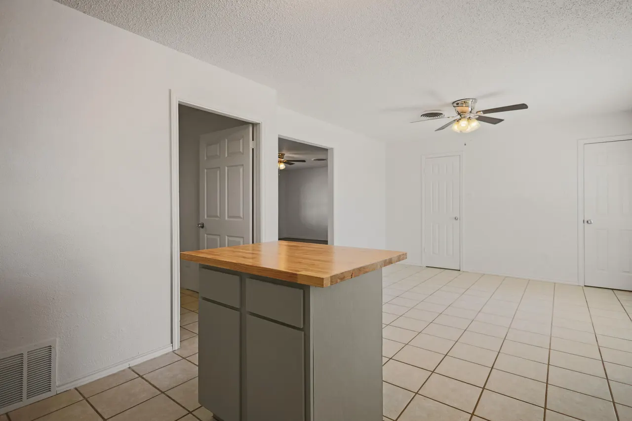 Photo 11 — 2509 Juneau Avenue, Lubbock, TX 79407