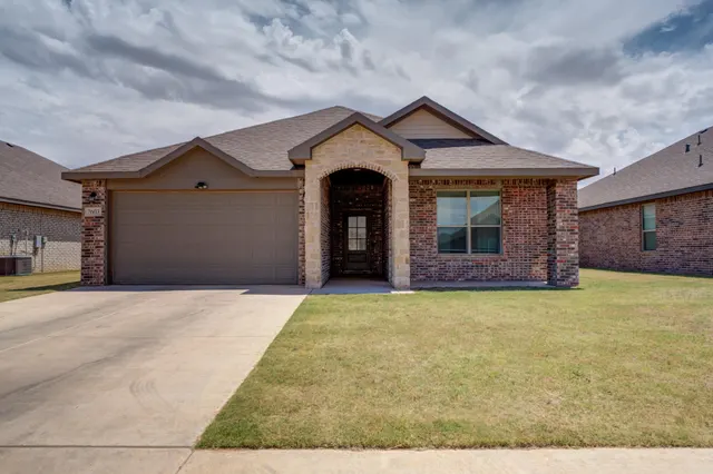 Photo 2 — 7603 60th Street, Lubbock, TX 79407