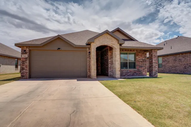 Photo 4 — 7603 60th Street, Lubbock, TX 79407