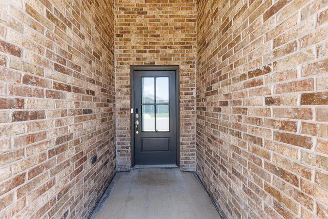 Photo 4 — 204 Cowboy Lane, Wolfforth, TX 79382