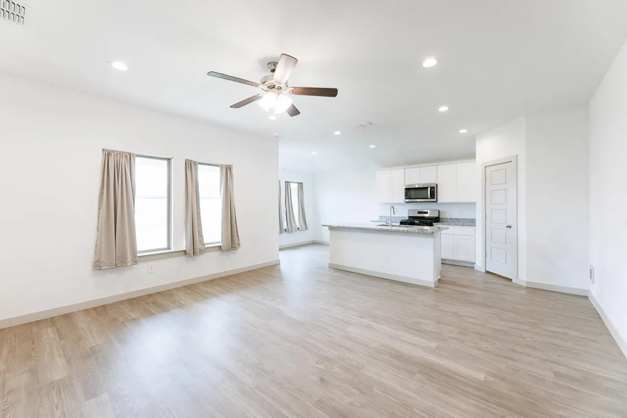 Photo 5 — 2305 150th Street, Lubbock, TX 79423