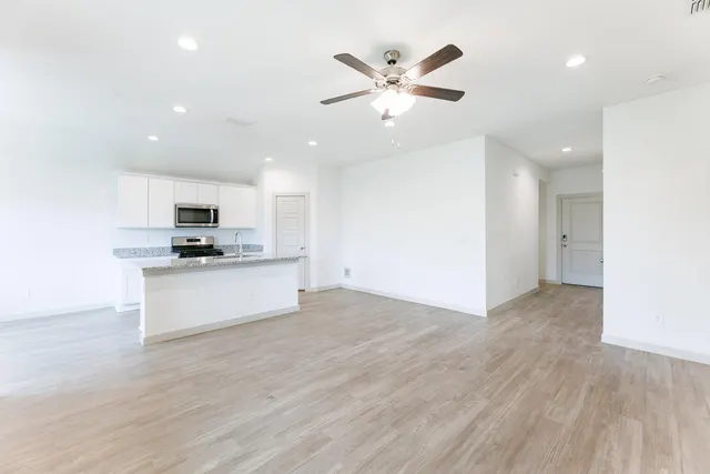 Photo 7 — 2305 150th Street, Lubbock, TX 79423