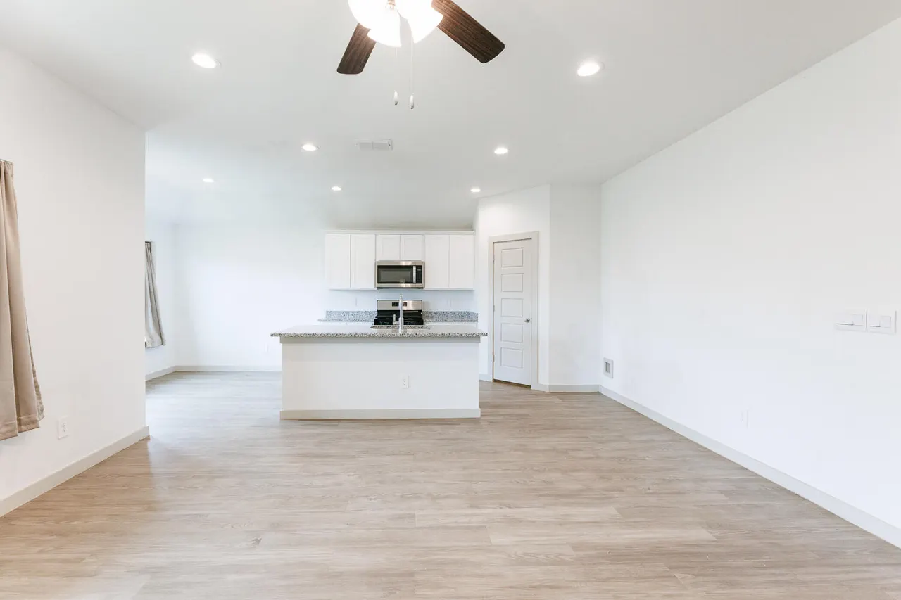 Photo 8 — 2305 150th Street, Lubbock, TX 79423