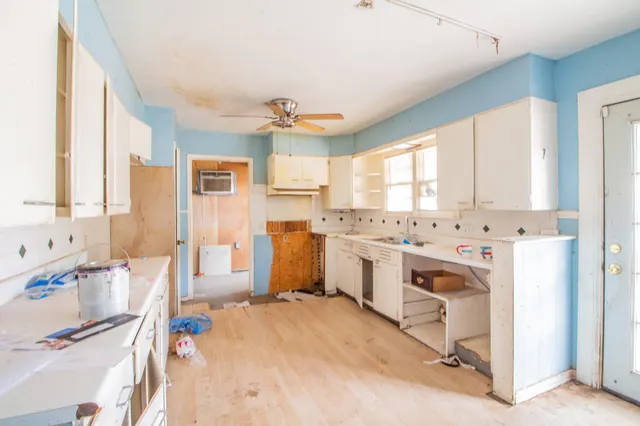 Photo 4 — 1606 60th Street, Lubbock, TX 79412