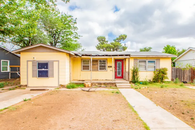 Front exterior — 1606 60th Street, Lubbock, TX 79412