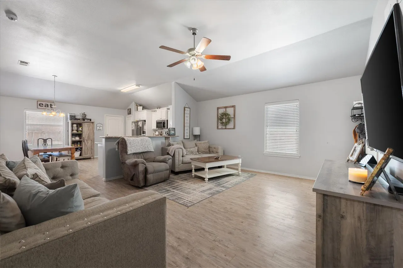 Photo 5 — 1424 Kingston Street, Wolfforth, TX 79382