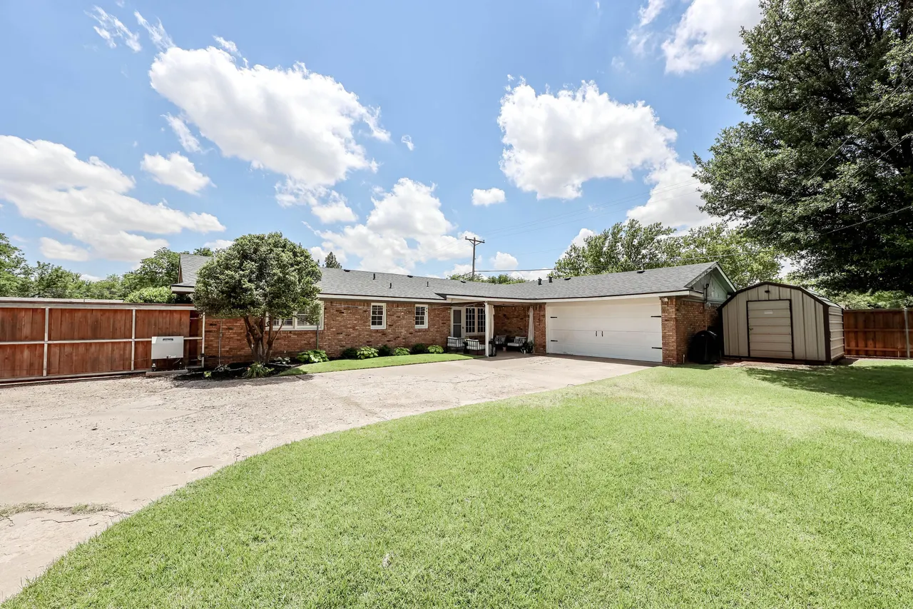 Photo 17 — 3828 53rd Street, Lubbock, TX 79413