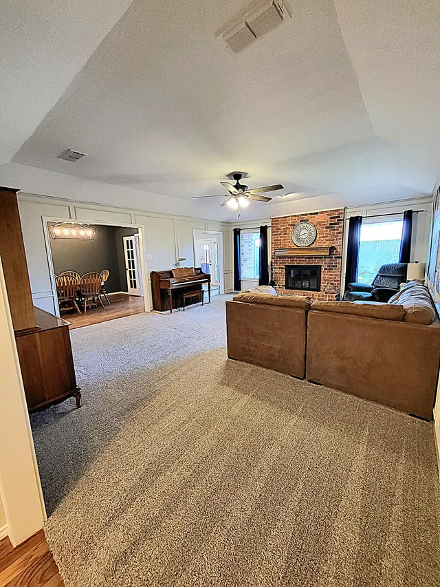 Photo 3 — 5329 85th Street, Lubbock, TX 79424