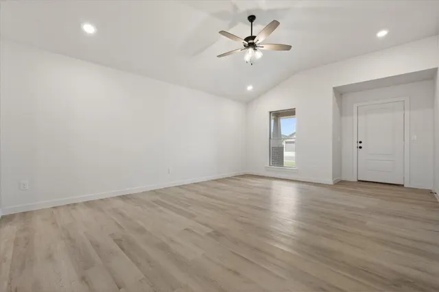 Photo 8 — 6314 Venita Avenue, Lubbock, TX 79407
