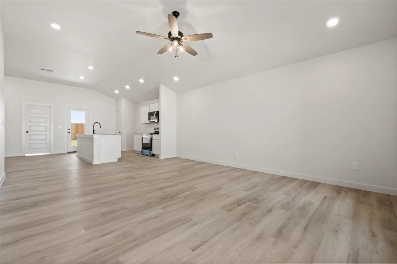 Photo 5 — 6314 Venita Avenue, Lubbock, TX 79407