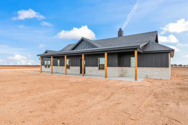 Photo 2 — 5603 County Road 6100, Lubbock, TX 79415