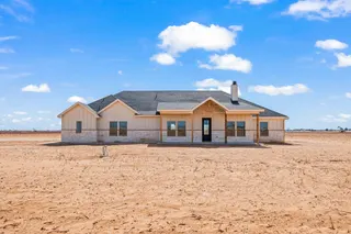 Sold home at 5513 County Road 6100