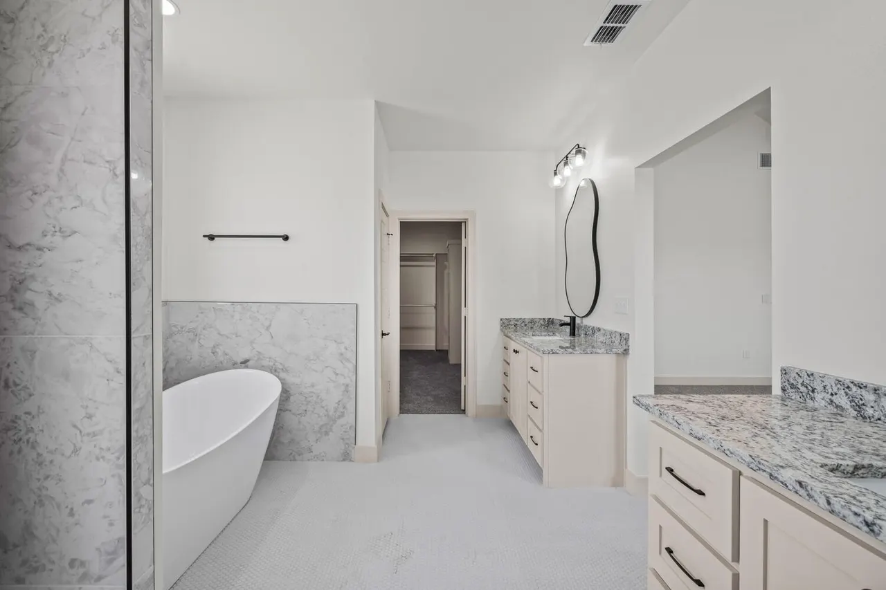 Photo 12 — 5513 County Road 6100, Lubbock, TX 79415