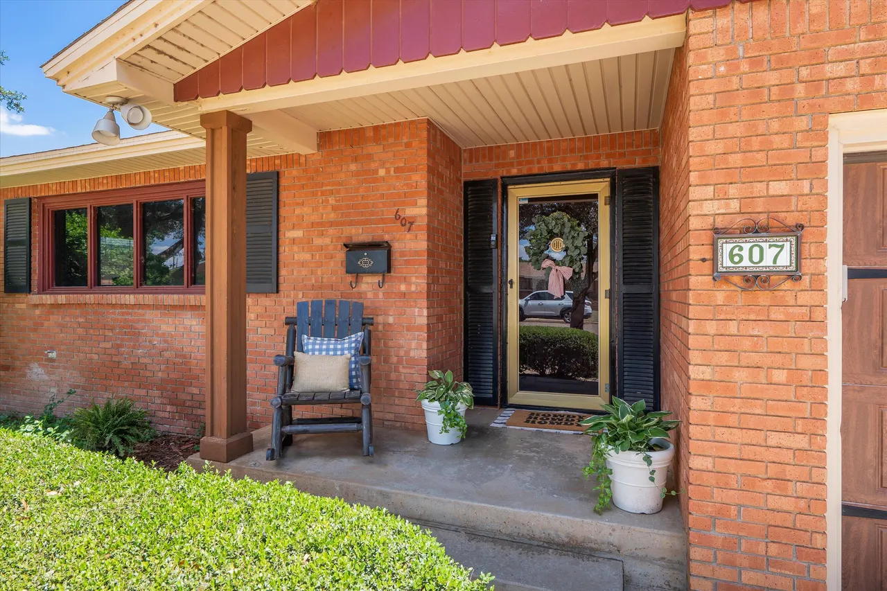 Photo 4 — 607 N 18th Street, Lamesa, TX 79331
