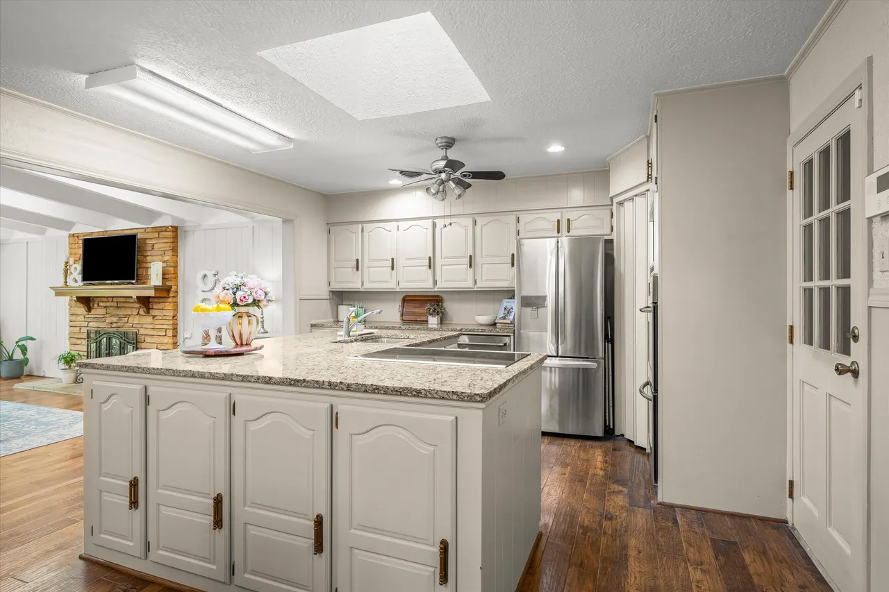 Photo 13 — 607 N 18th Street, Lamesa, TX 79331