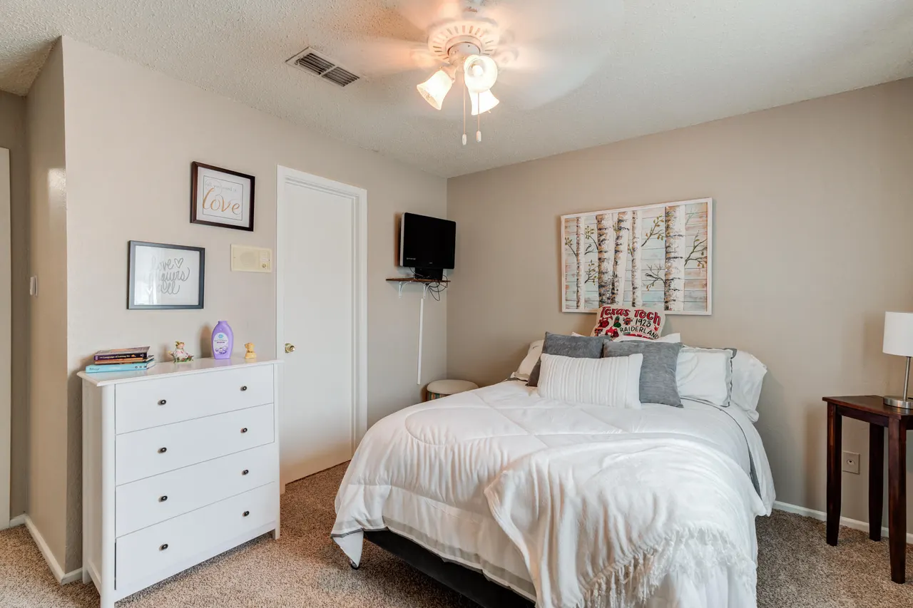 Photo 16 — 9008 Louisville Avenue, Lubbock, TX 79423