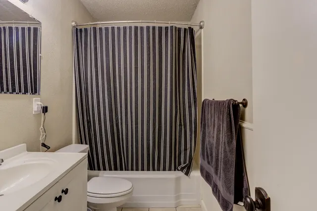 Photo 3 — 2706 37th Street, Lubbock, TX 79413