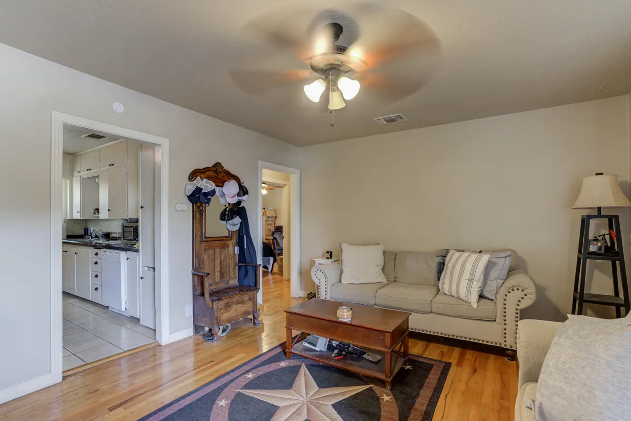 Photo 16 — 2706 37th Street, Lubbock, TX 79413