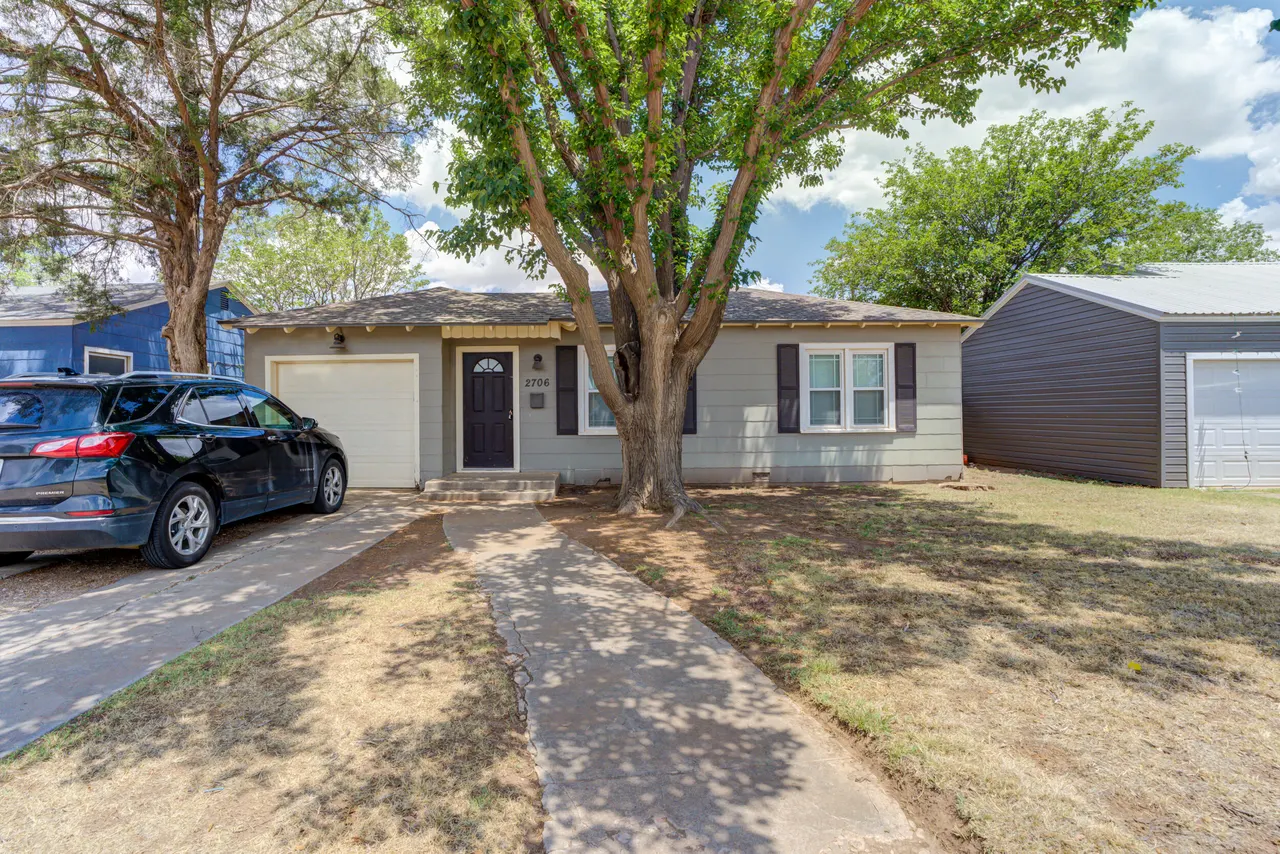 Photo 2 — 2706 37th Street, Lubbock, TX 79413