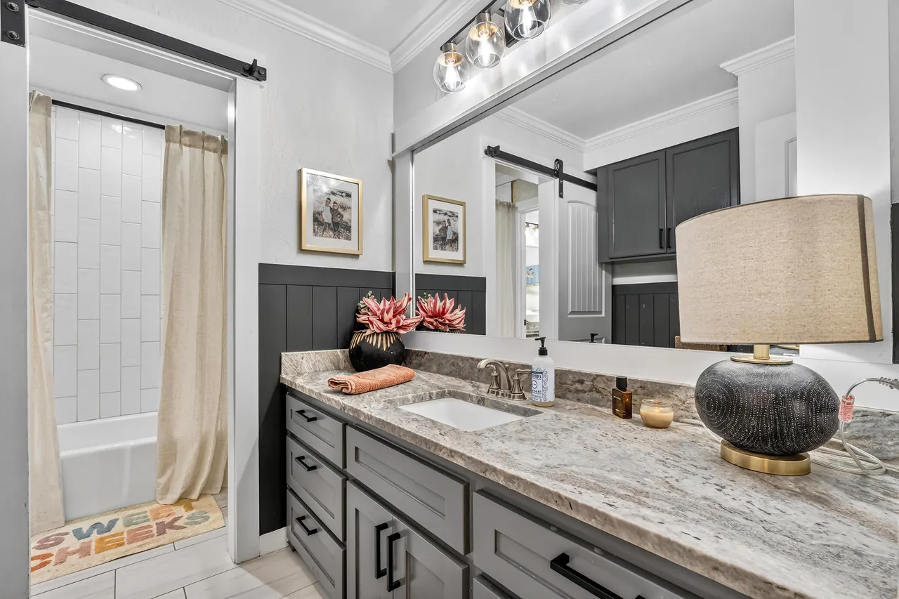 Photo 21 — 1303 8th Street, Shallowater, TX 79363