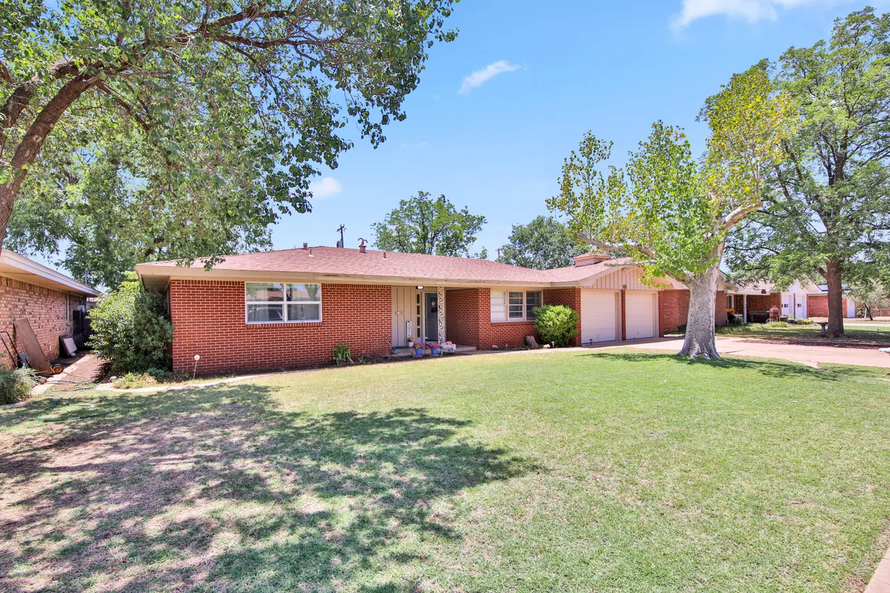 Front exterior — 2015 53rd Street, Lubbock, TX 79412