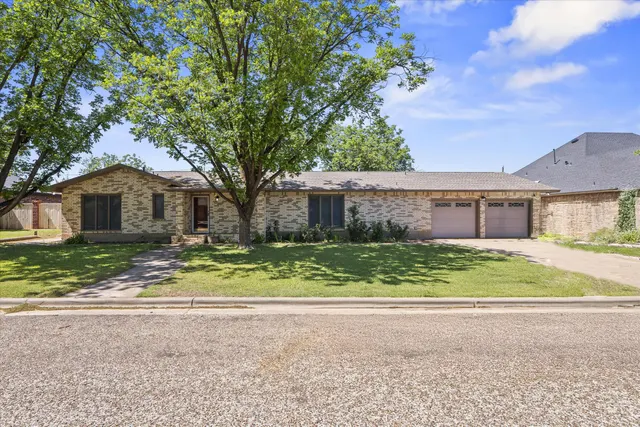 Front exterior — 2220 S 2nd Place, Lamesa, TX 79331