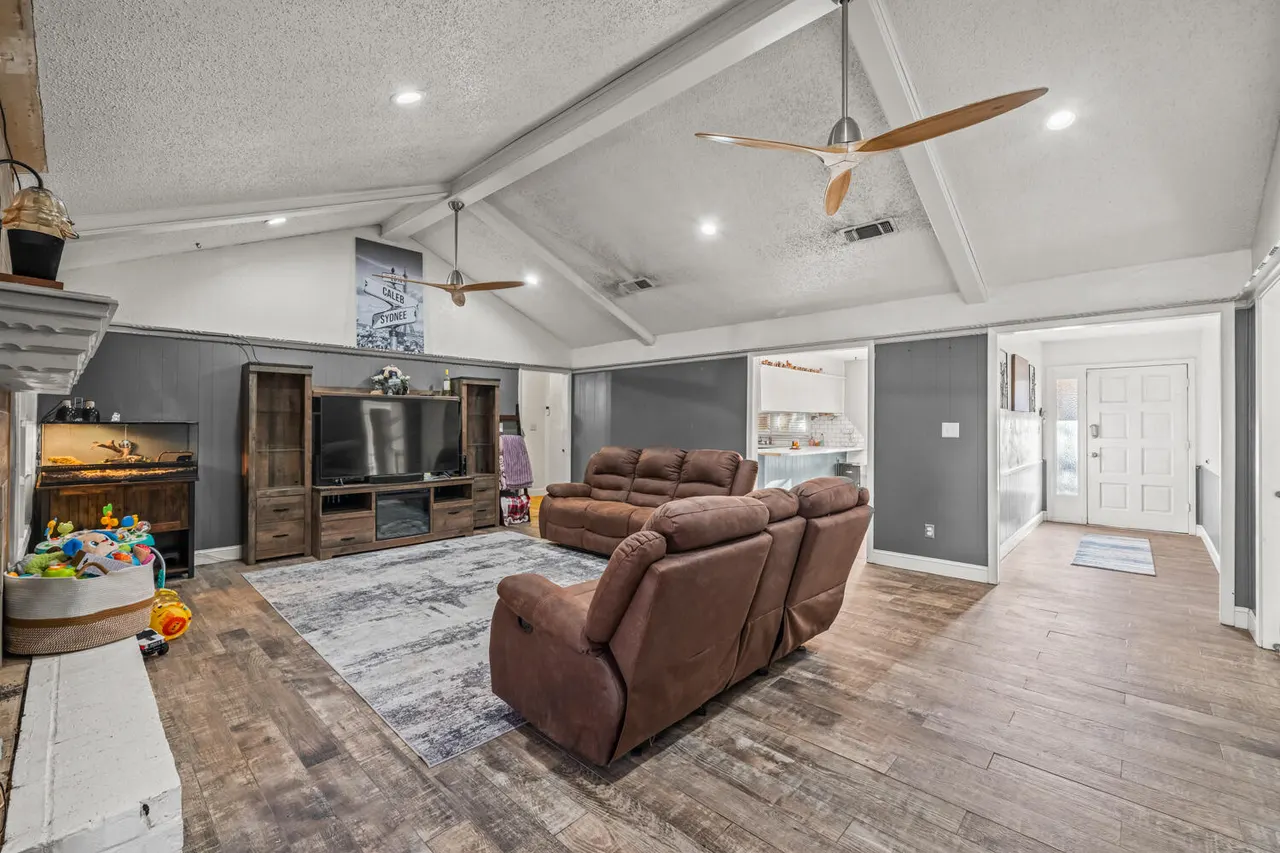 Photo 5 — 8012 Raleigh Avenue, Lubbock, TX 79424