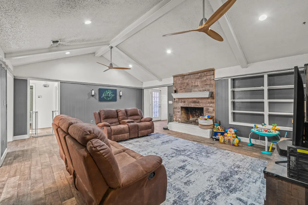 Photo 6 — 8012 Raleigh Avenue, Lubbock, TX 79424