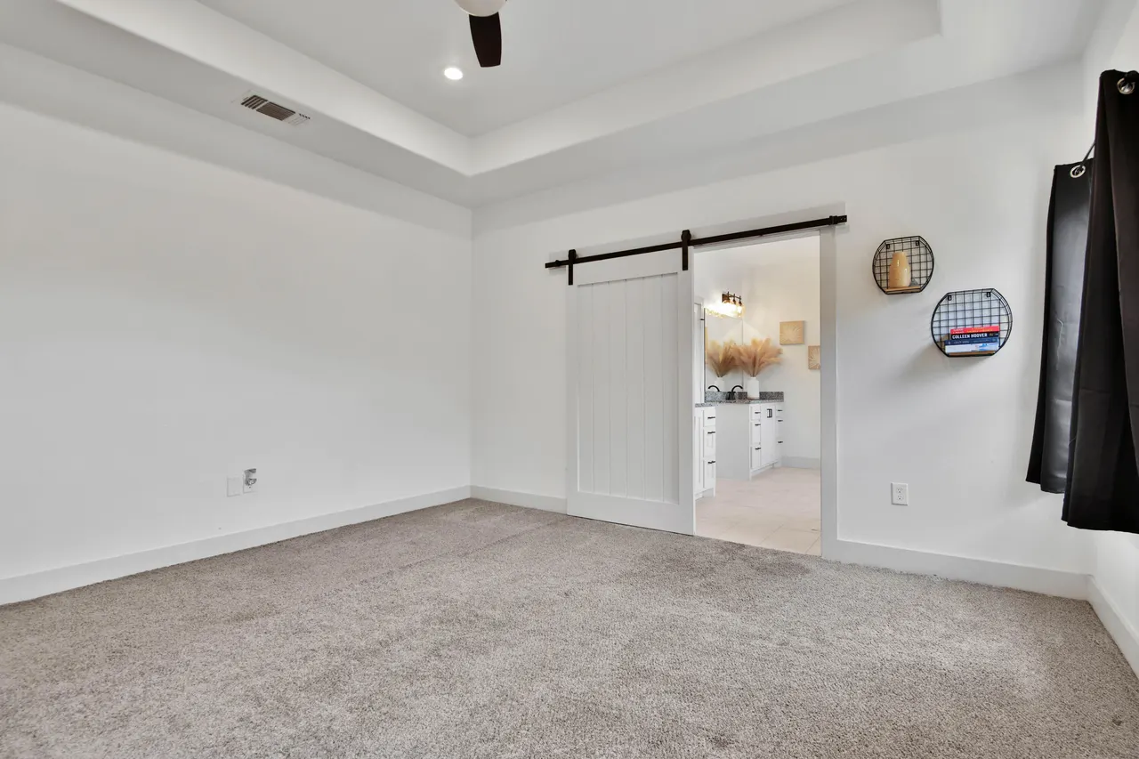 Photo 13 — 1108 N Granby Avenue, Lubbock, TX 79416