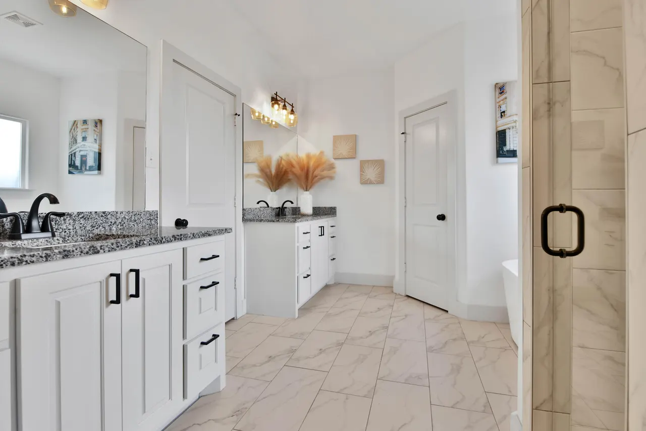 Photo 15 — 1108 N Granby Avenue, Lubbock, TX 79416